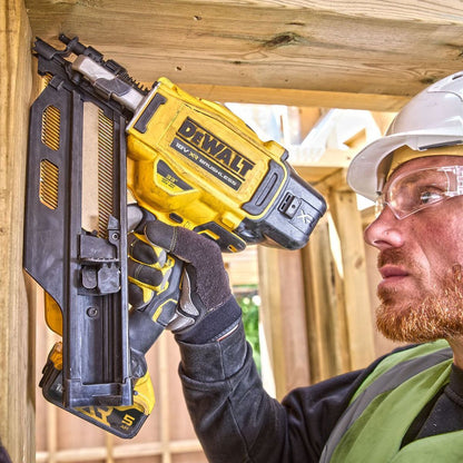 DCK264 18V Twin Pack Brushless Nailer Body Only